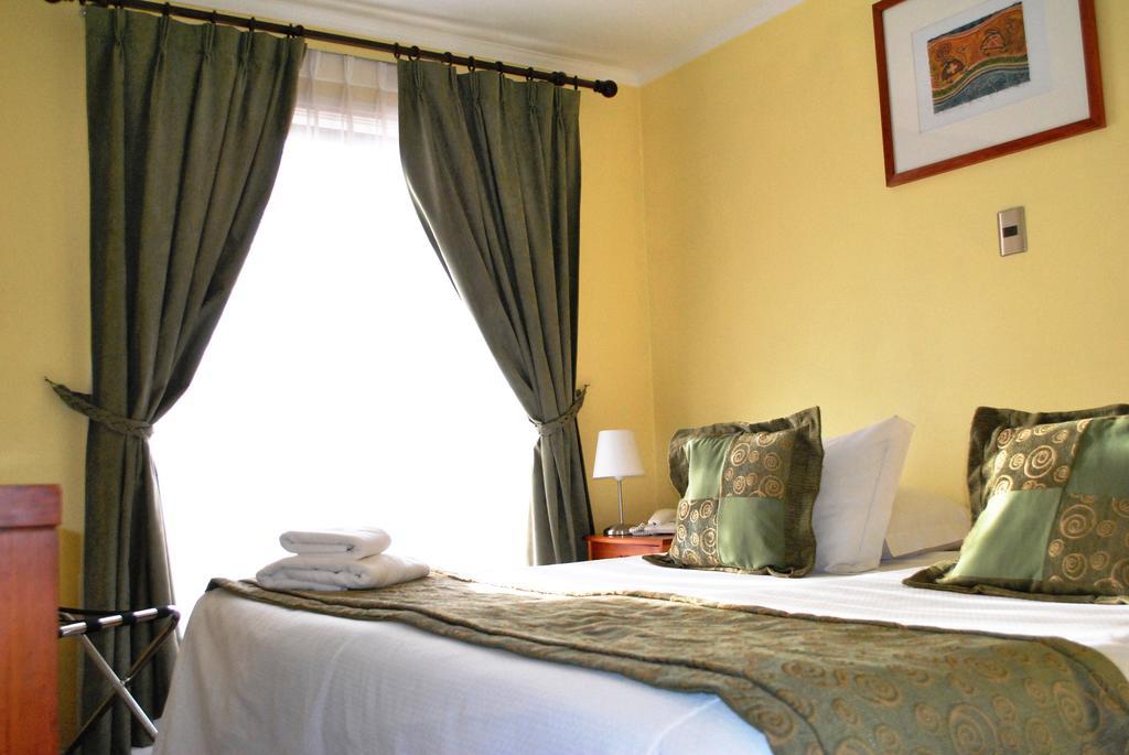 Hotel Carpa Manzano Punta Arenas Exterior photo